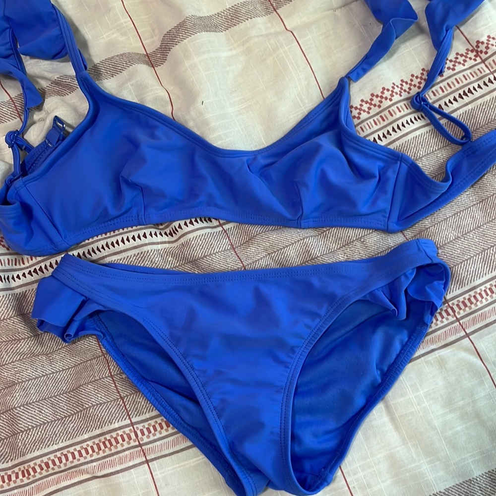 size small(3-5) bathing suit set